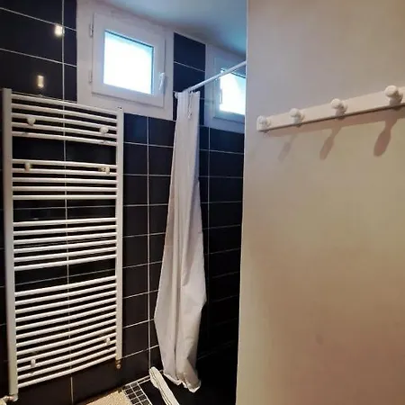 Apartment Chez Annie Familial Avec Jardin Et Garage